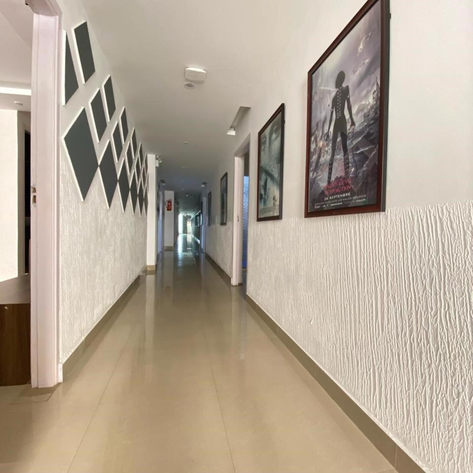 Montecarlo Hotel مهاباليبورام المظهر الخارجي الصورة